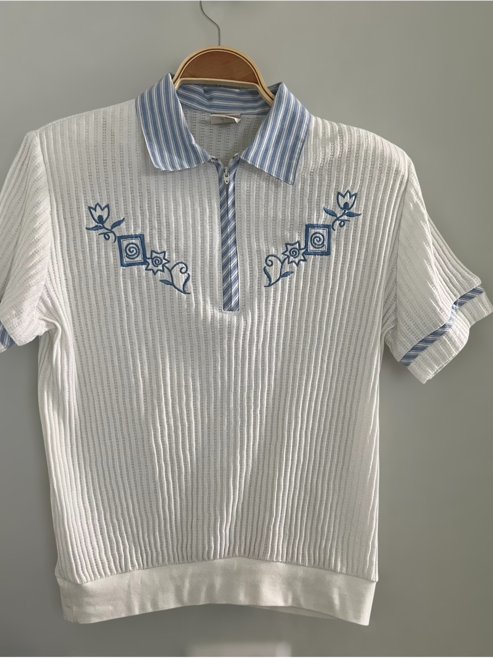 VTG G.W. Division of Graff Women’s quarter zip knitted polo shirt Embroidered S - Picture 1 of 8